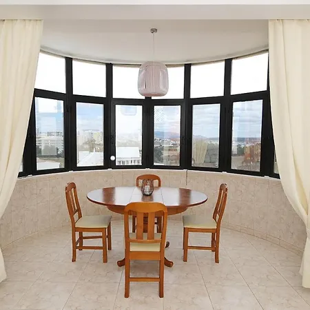 Διαμέρισμα Ferias Sem Carro - E Piscina