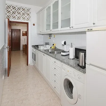 Διαμέρισμα Ferias Sem Carro - E Piscina *